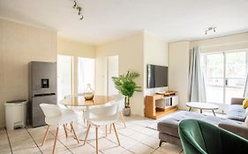 Beautiful Two Bedroom Appartment In Hatfield